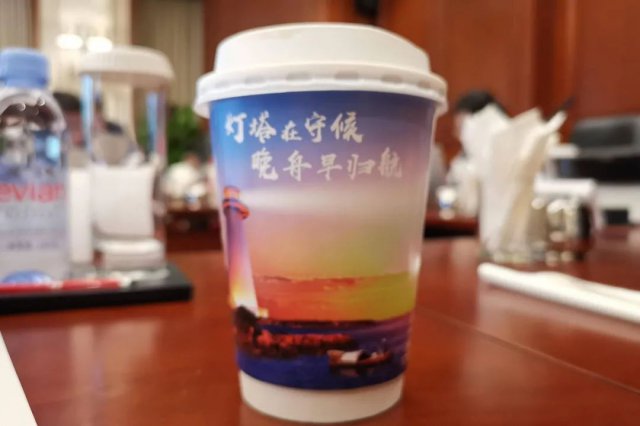 自由的背后是强大的国